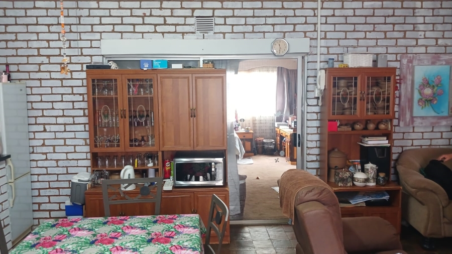 4 Bedroom Property for Sale in Zeerust North West